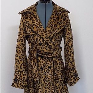 NWOT!! BETSY JOHNSON Fauz Fur Leopard Trench